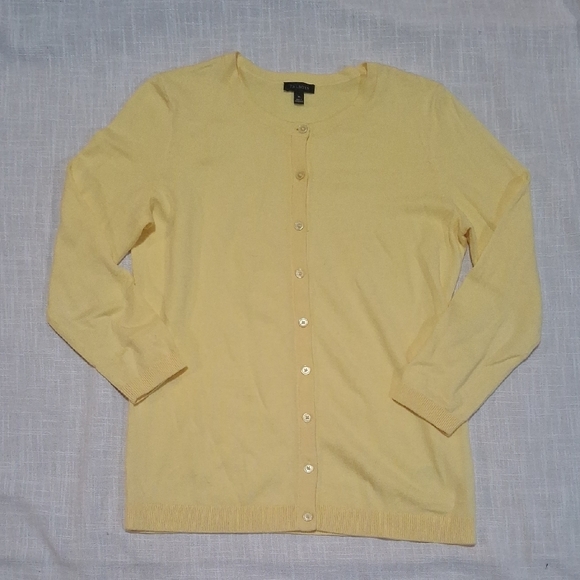 Talbots  Women's Cardigan Sweater Size XS cotton 3/4 Sleeves Yello - Picture 4 of 7
